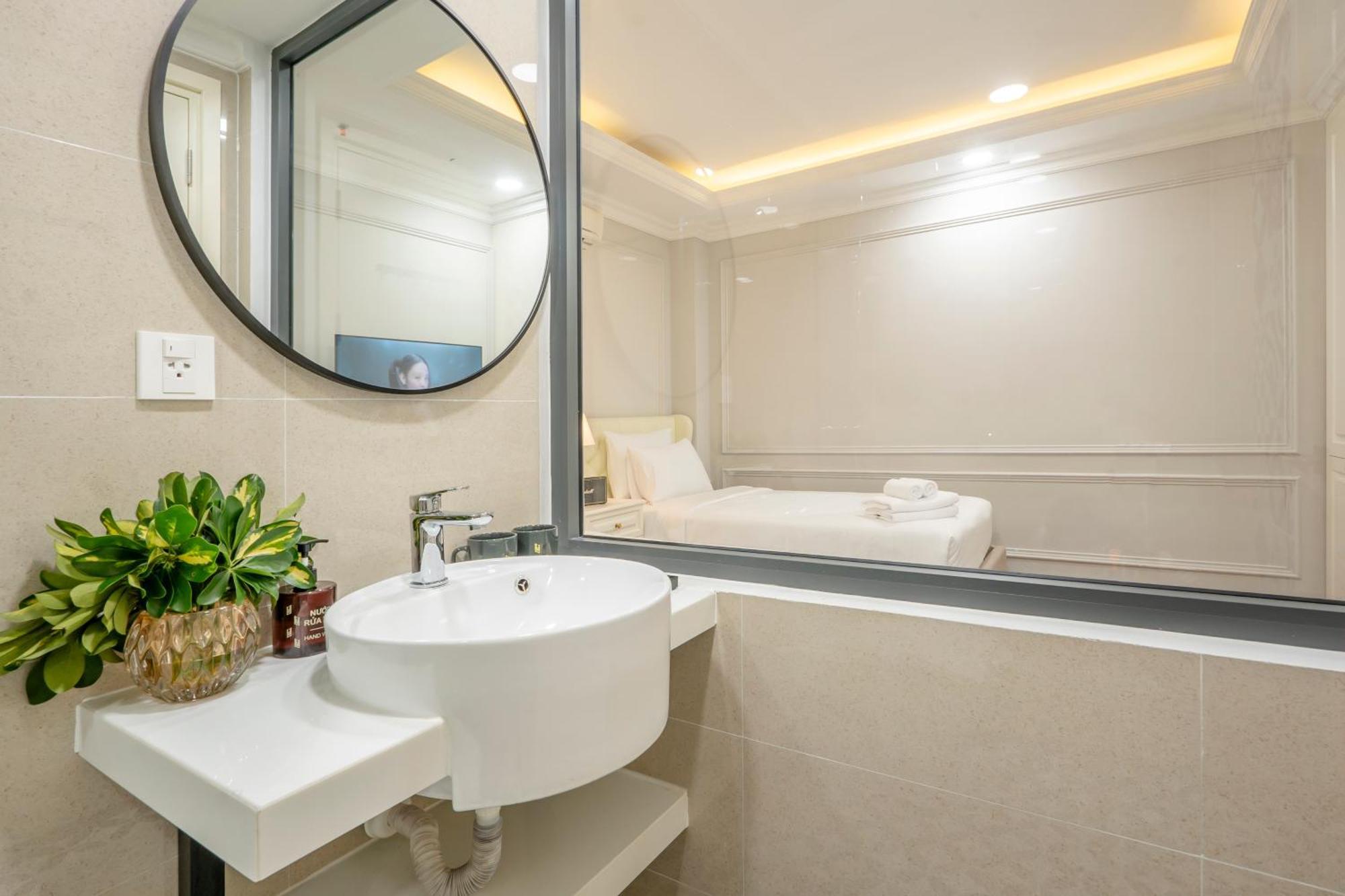 Căn hộ Level Sai Gon - By Bay Luxury *